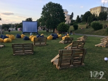����� Outside Cinema, ��������, ��������� �������������� �����